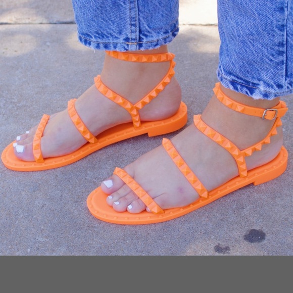 Steve Madden Shoes - NWOT Steve Madden Travel-J Orange Sandals Size 8